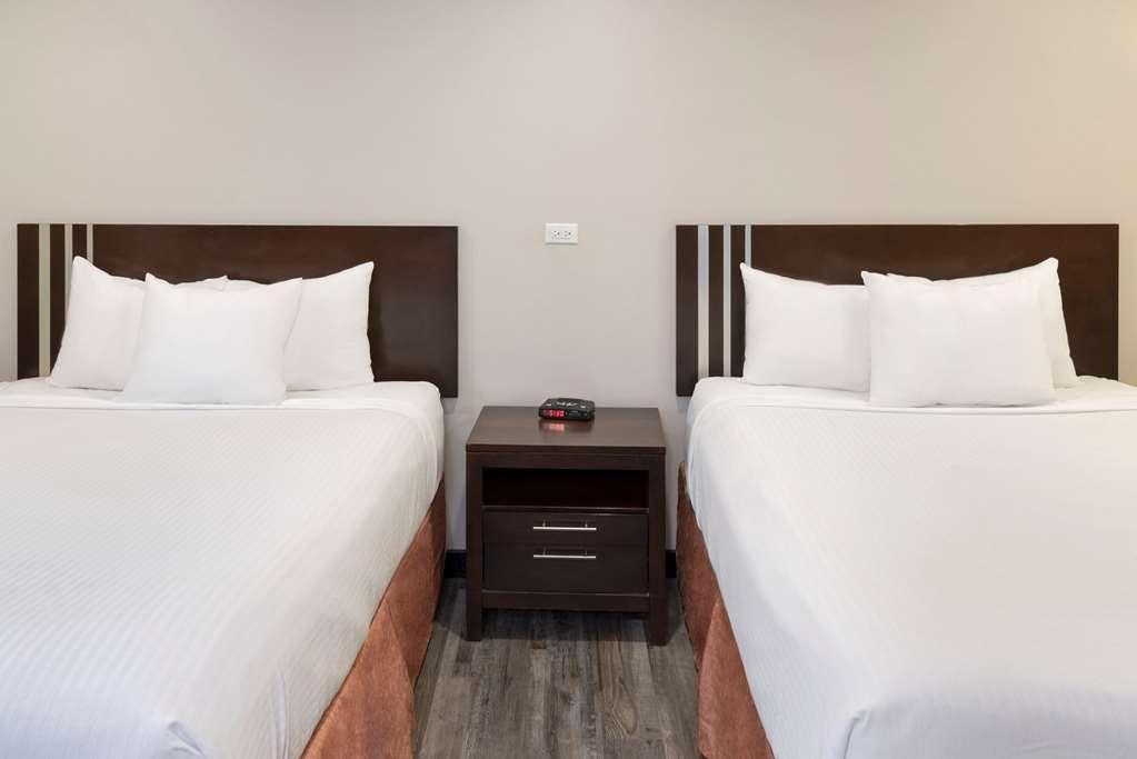 Econo Lodge Inn & Suites Medicine Hat Cameră foto