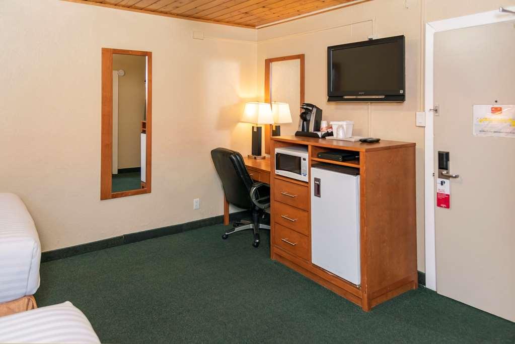 Econo Lodge Inn & Suites Medicine Hat Cameră foto